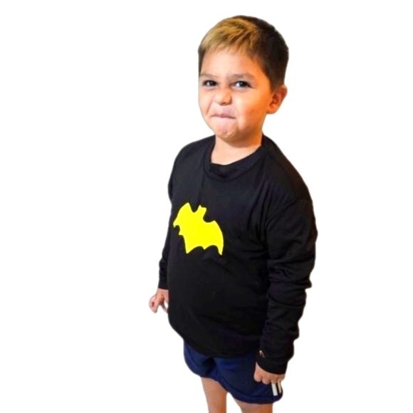 Hand Crafted Upcycled Long Sleeve Tee Black Yellow Batman Halloween Costume L - Picture 3 of 12